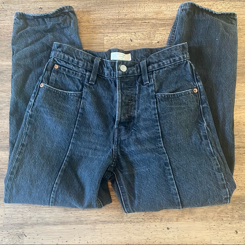 Levi Altered Straight Crop Jean